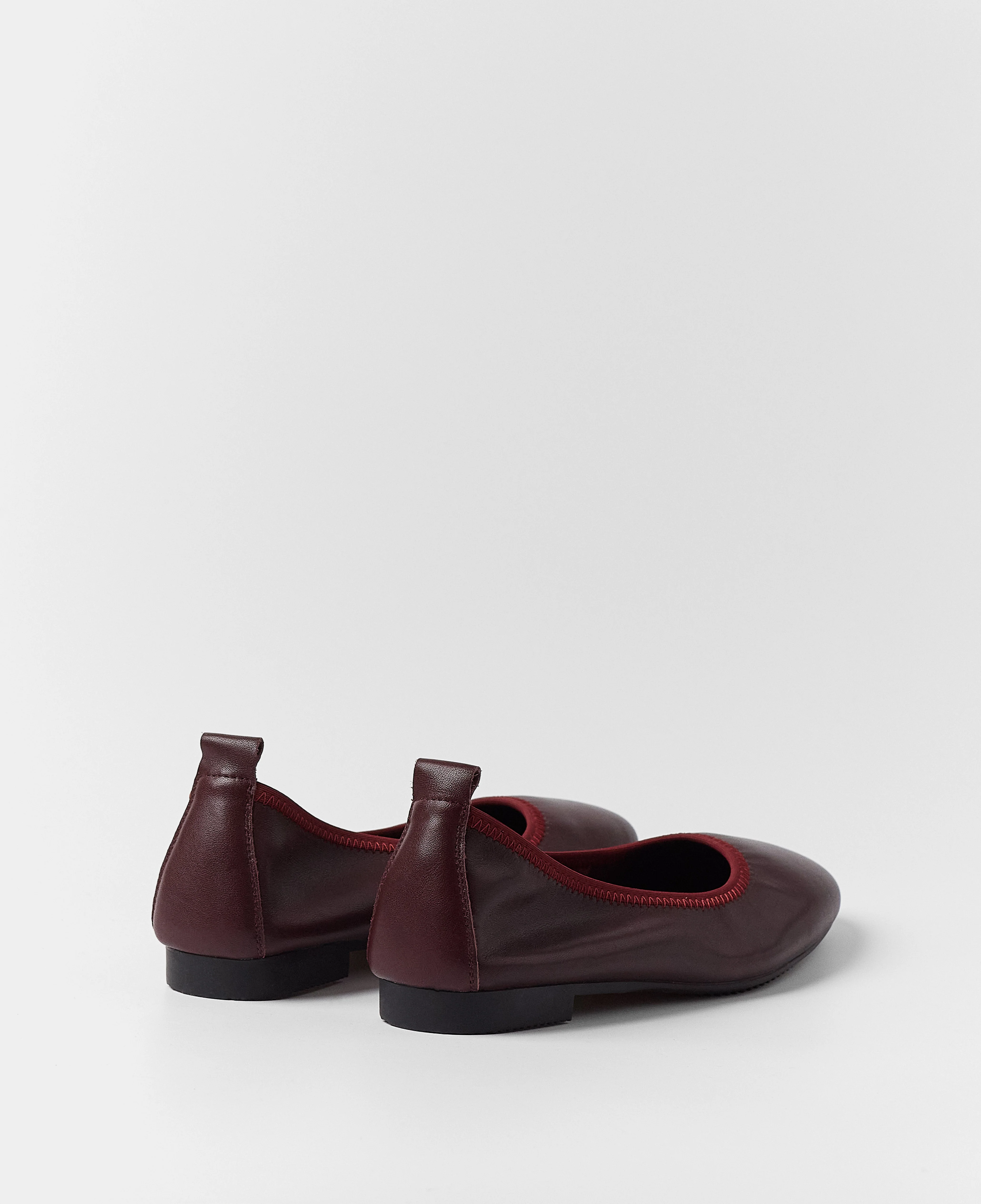 FINE BURDEOS - Image 9