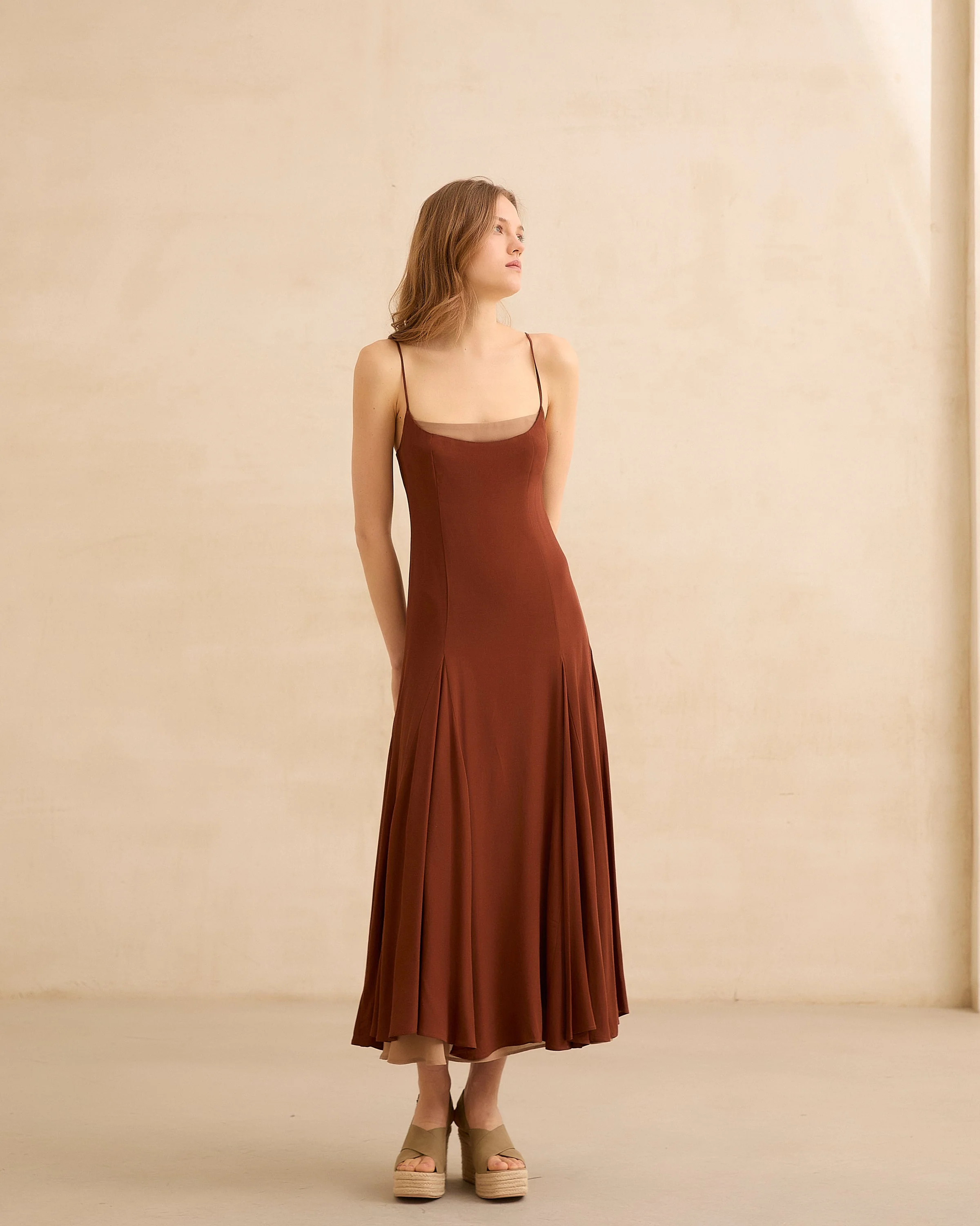 VESTIDO SAPHINE CHOCOLATE - Image 2