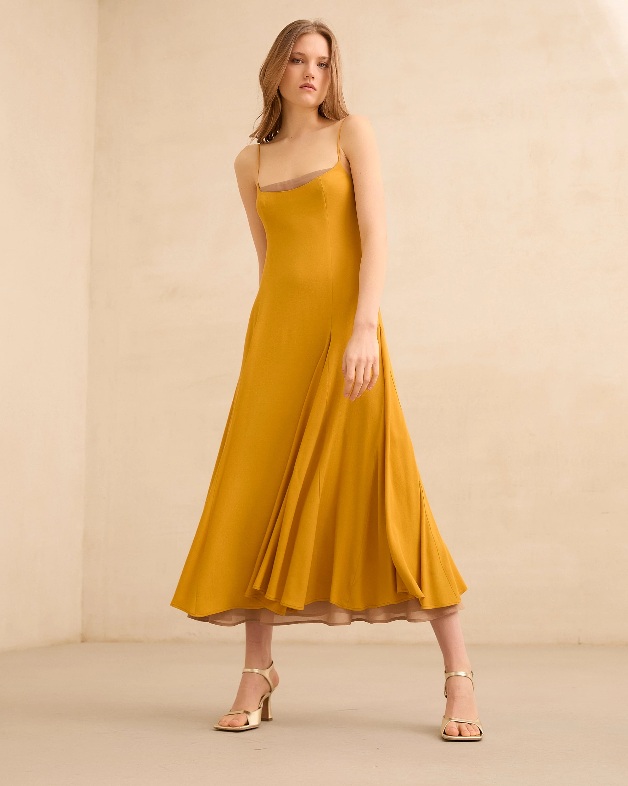 VESTIDO SAPHINE MOSTAZA - Image 3
